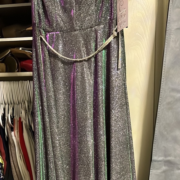 Lizzie g formal dress prom or formal never worn - Picture 1 of 3